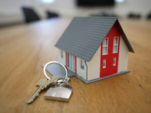 Common Obstacles When Selling a Home and How to Overcome Them
